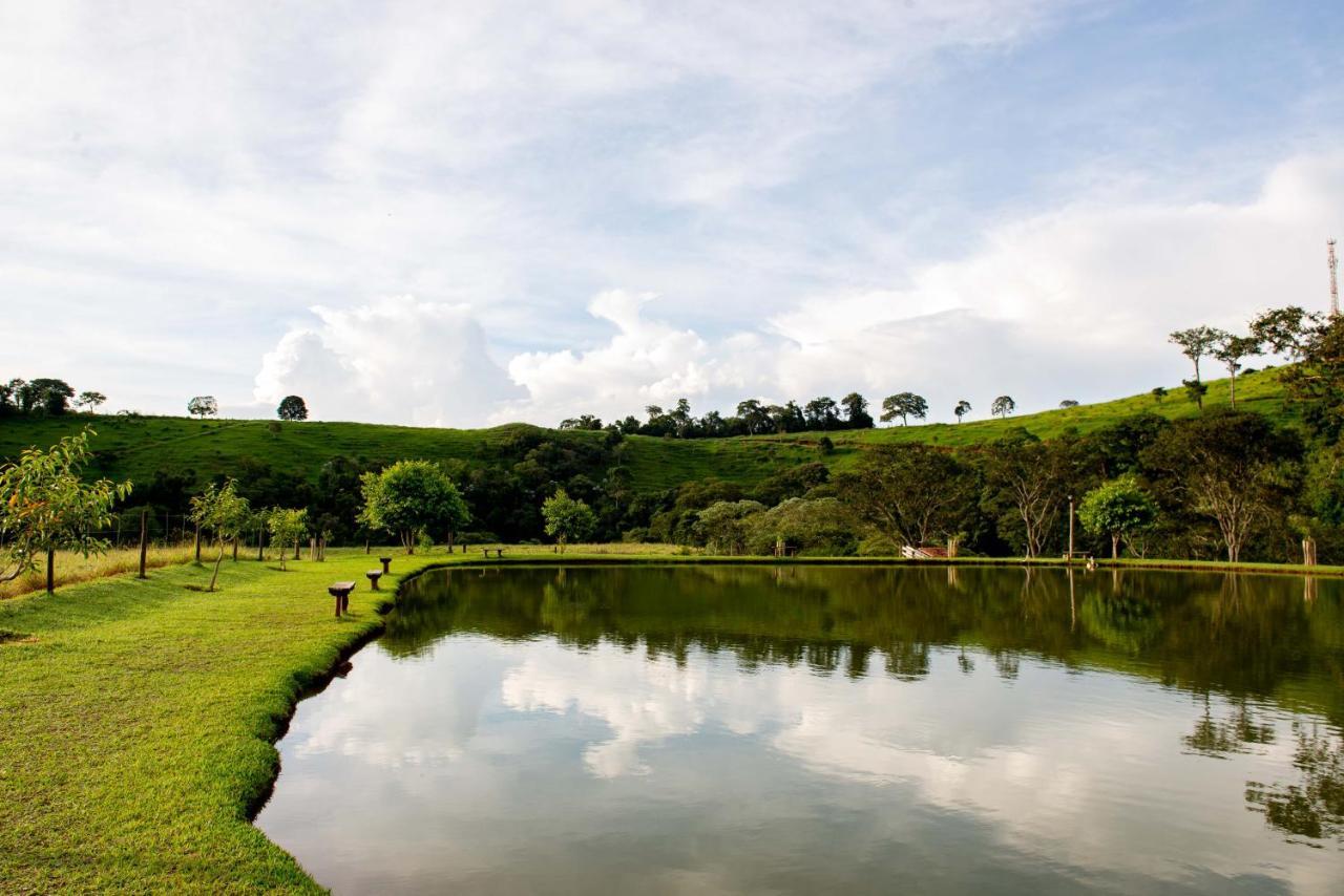 Hotel Fazenda Vale Da Cachoeira Сера Негра Екстериор снимка
